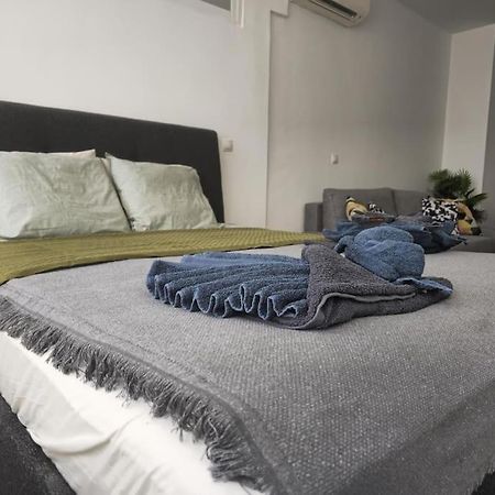 Tao City Center Apartment With Fee Wifi And Air Con By Namaste Elite Torremolinos Exterior photo